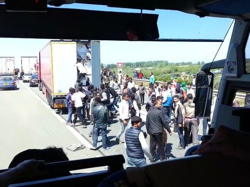 フランスの違法移民00