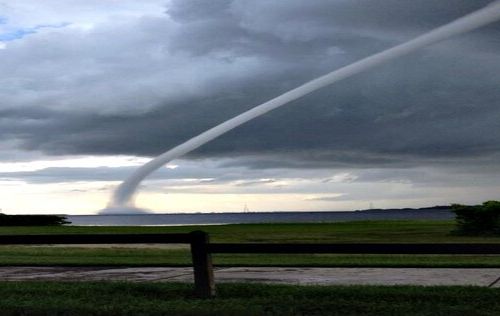タンパベイの竜巻03