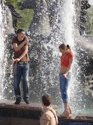 噴水でずぶ濡れロシアの美少女13