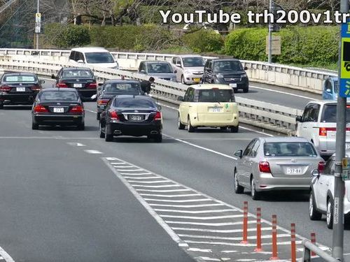 外国人「日本の首相が高速に入るときの様子」05