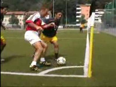 キャプテン翼でも見ないような、想像を超えるサッカーのテクニック