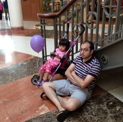 買い物に付き合った男たち05