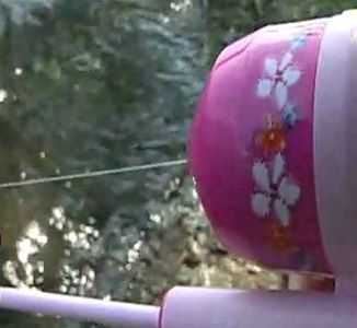 2歳幼女が大物釣り上げ01