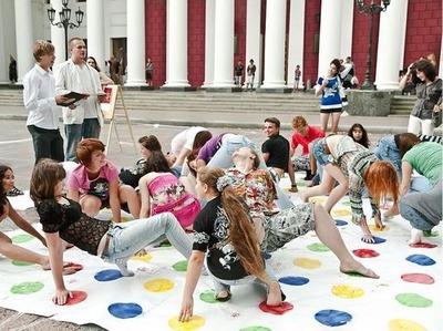 ツイスターゲーム07