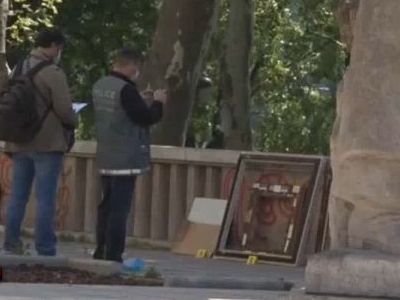 名画が盗まれる