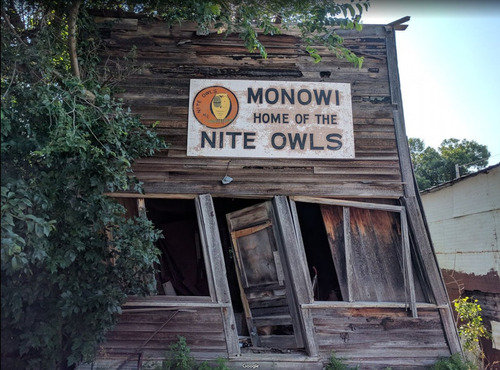 住民が1人しかいない村モノウィ03