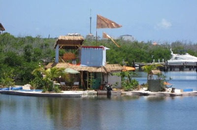 ペットボトルの島14