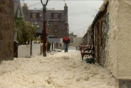 スコットランドが泡だらけに02