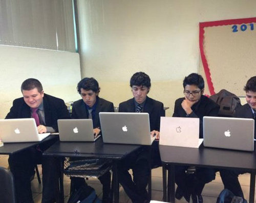 06Odd one out まちがいさがし・仲間はずれ