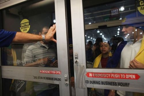 ブラックフライデー08