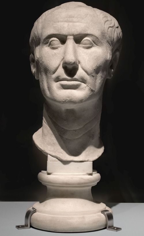 ローマ帝国の初代皇帝カエサルが今45歳として存在したら01