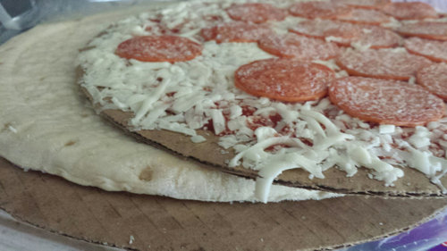 ピザを買ったら生地01