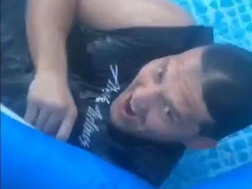 かくれんぼに本気の父親05