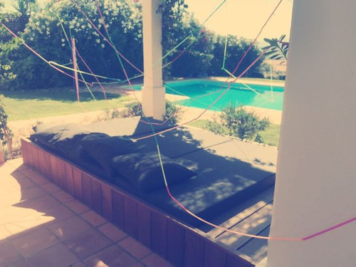 寝てる娘の前に50mのストロー02