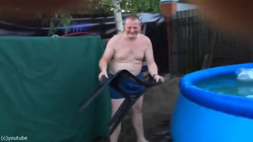 プールへの飛び込みはフォームが全て06