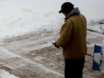 雪かきで困った00