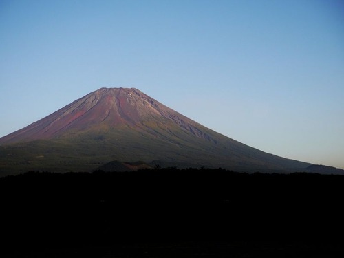 外国人「富士山が観測史上初めて11月に冠雪してないそうだ…」海外の反応