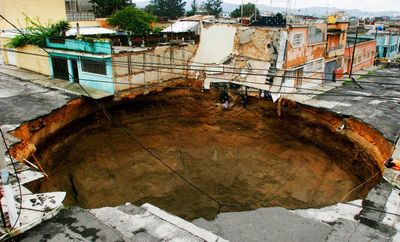 グアテマラに大穴01