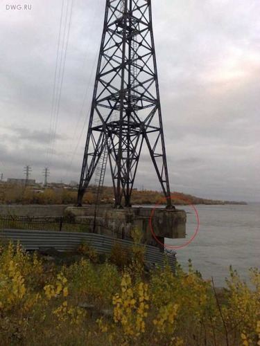 おかしな建物02