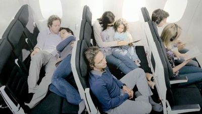 横になれる座席02