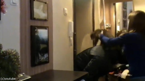 背中に乗ってくる猫03