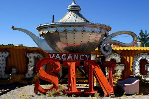 いろんな物の墓場05