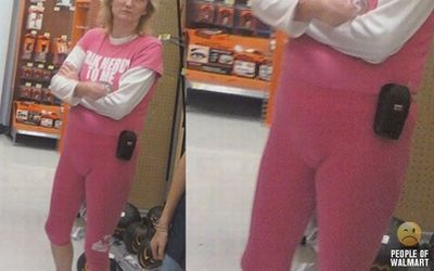 ピンクのぴちっ服