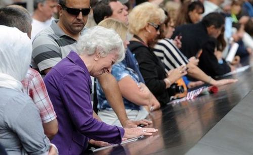 ����θ���Tribute in Light��10