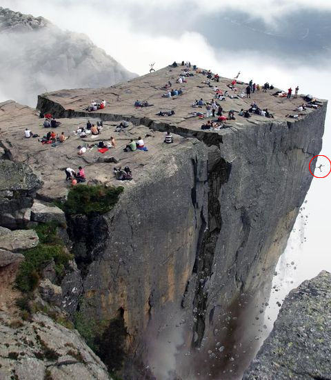 ノルウェーの「プレーケストーレン」02