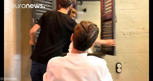 ホームレス男性が大変身04