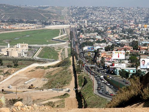 仕事をもらいにやってきた移民00