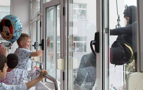 アルバニアの子供の日08