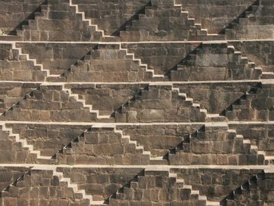 階段だらけのインドの井戸「Chand Baori」04