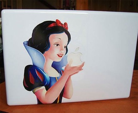 センス抜群 白雪姫がアップルを食べるデザインが話題に らばq センス抜群 白雪姫がアップルを食べるデザインが話題に らばq