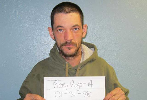 パトカーをトラクターで踏み潰す02