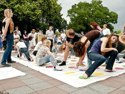 ツイスターゲーム01