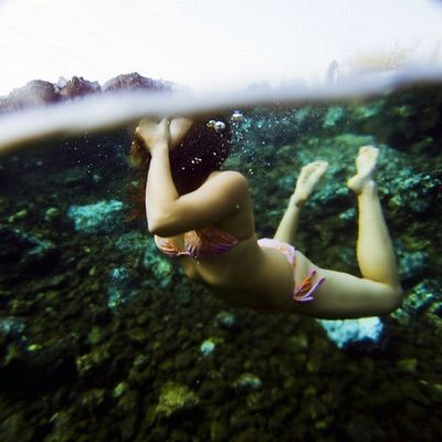 水面の上と下06