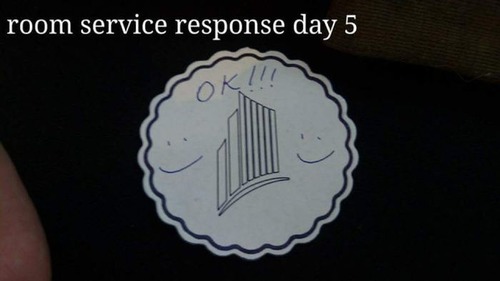 出張先のホテルでルームサービスと交流10