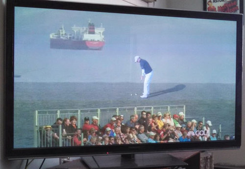 この写真、船が浮いてるように見えるよね?03