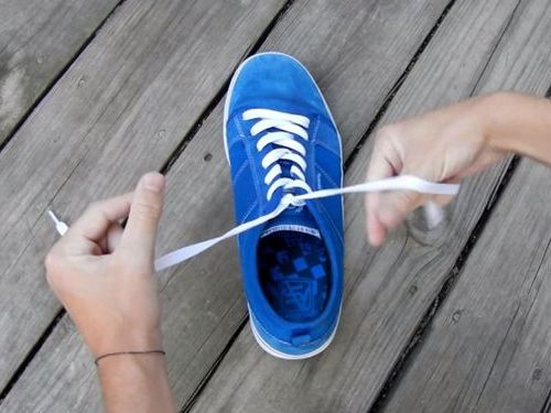 靴ひもの高速結び04