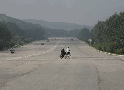 北朝鮮のラッシュアワー風景