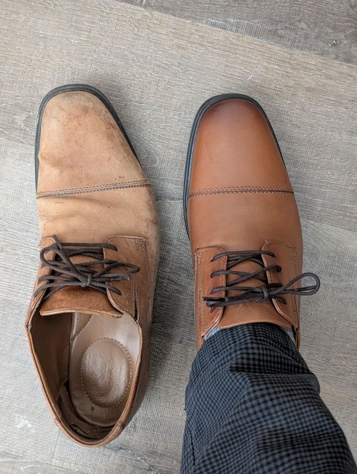 「週5日で5年間履き続けた靴を新調したよ…」新旧を比較した写真01