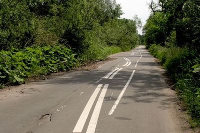 酔っ払って引いたような、ありえない道路