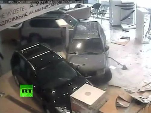 ��ư�֥ǥ����顼����˽��00