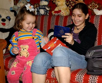 14歳の母どころか11歳で母になったロシア少女2