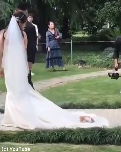 �뺧���˥��塼�Ȥʤ��Ҥ���01