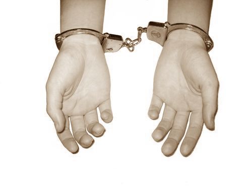 無実の罪で27年服役した男性00