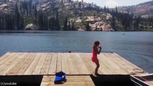 海に飛び込まない少女05