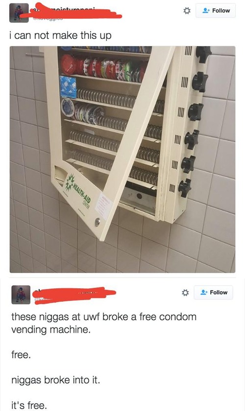 アメリカの大学で自販機が壊される01