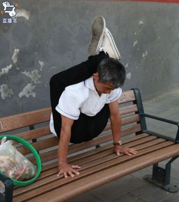 中国のおじさん04